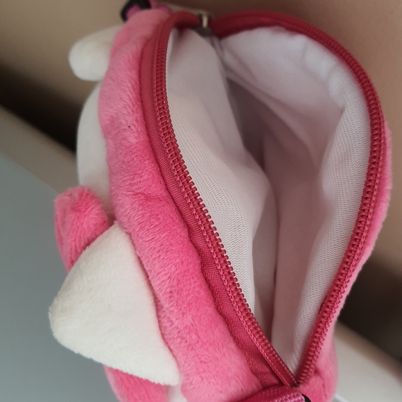 Hello Kitty Mini Bag - Picture 2 of 2